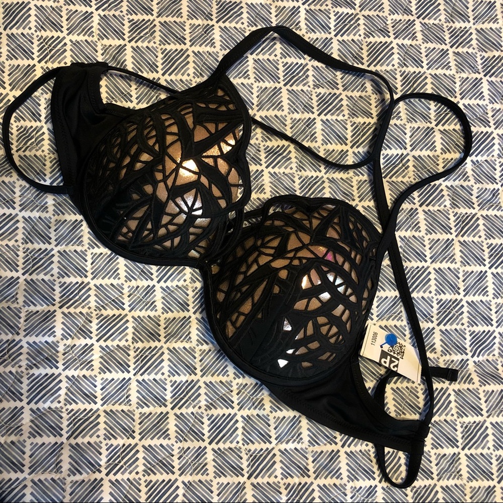 Shade & Shore women’s bra size swim top, black and gold, size 36D